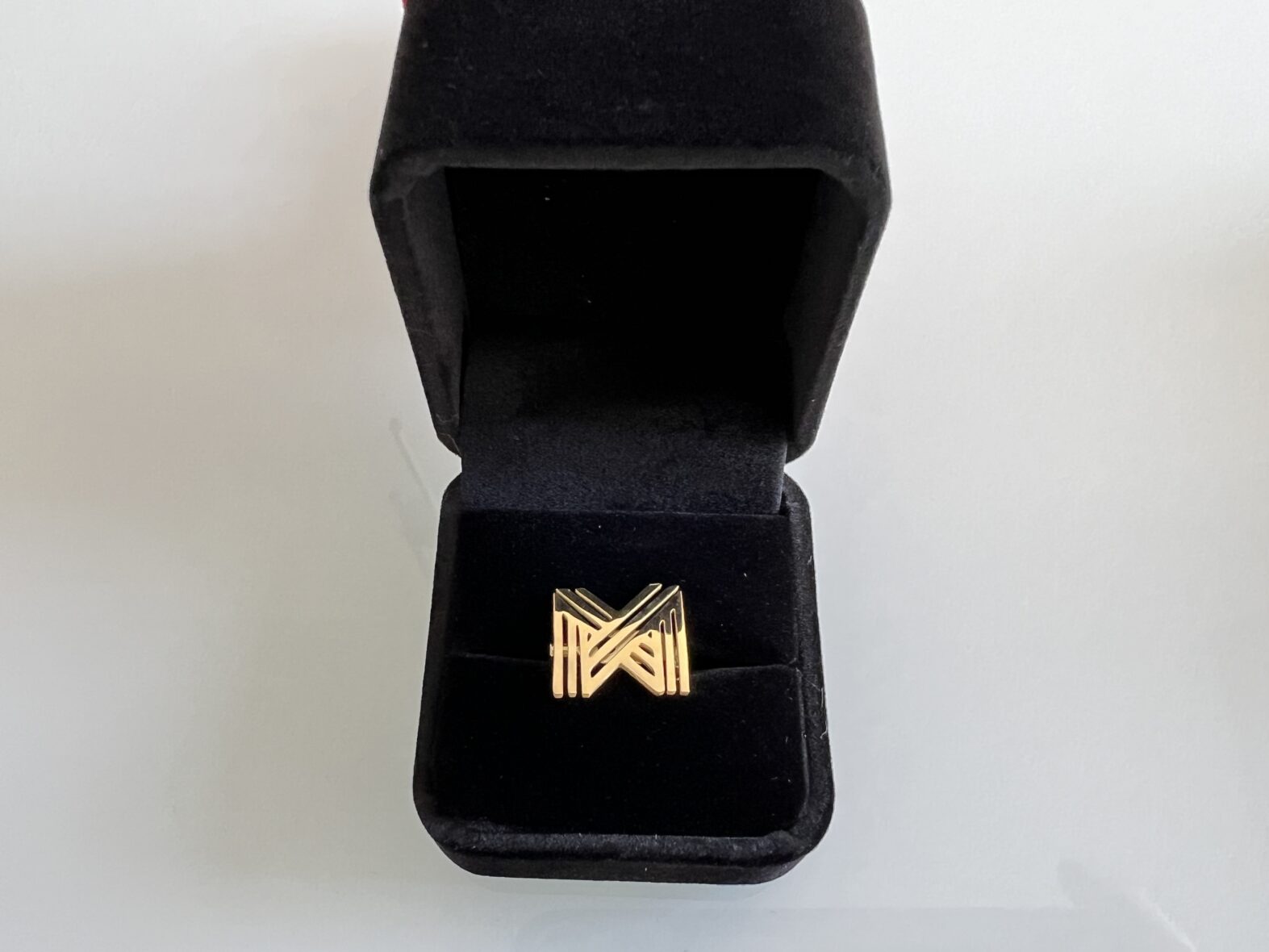 Broche